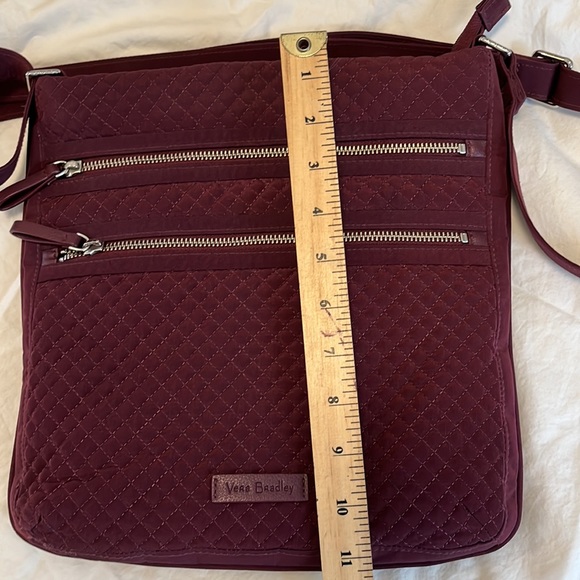 Vera Bradley three zipper quilted Crossbody bag - Picture 10 of 12